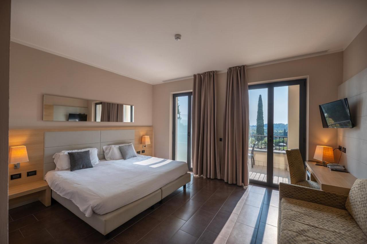 Villa Luisa Resort & Luxury Apartments Сан-Феличе-дель-Бенако Экстерьер фото