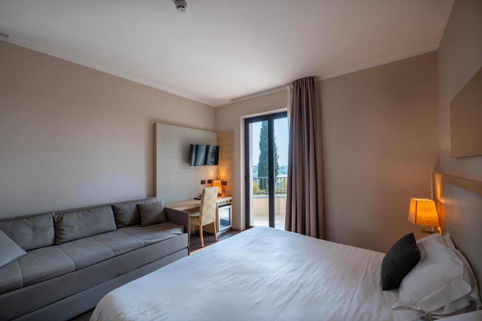 Villa Luisa Resort & Luxury Apartments Сан-Феличе-дель-Бенако Экстерьер фото